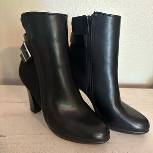 Classy women’s boots. Never worn.